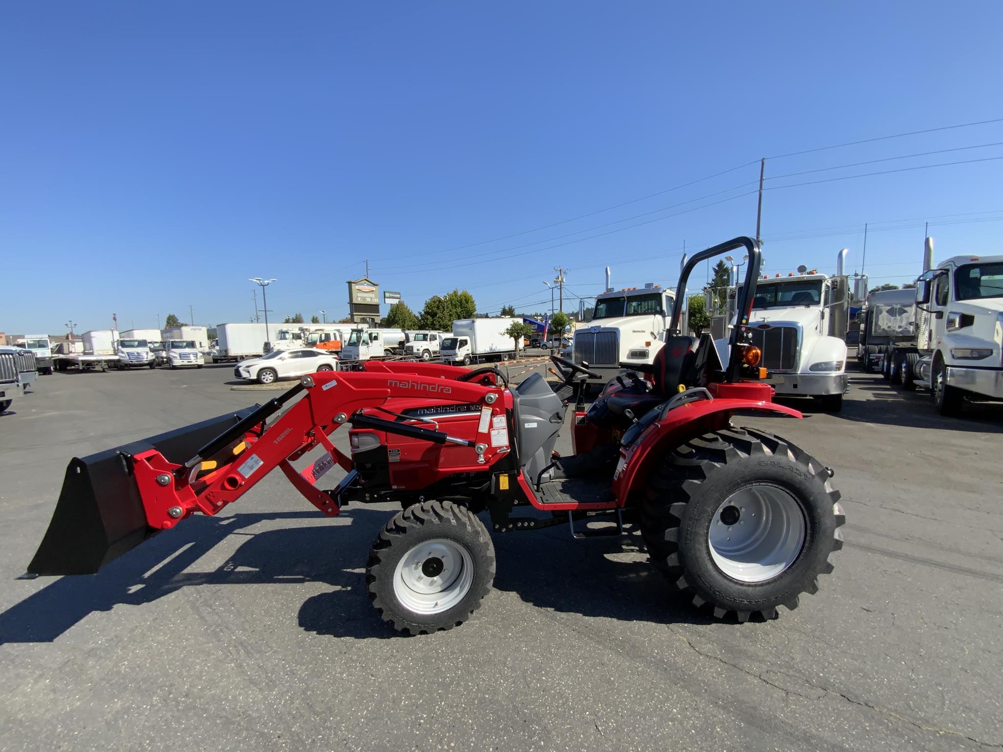2026 MAHINDRA 1626 HST - image 1 of 6