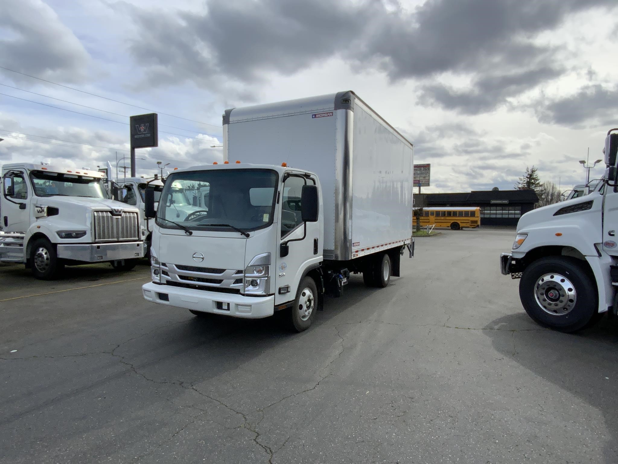 2024 HINO S4 - image 1 of 6
