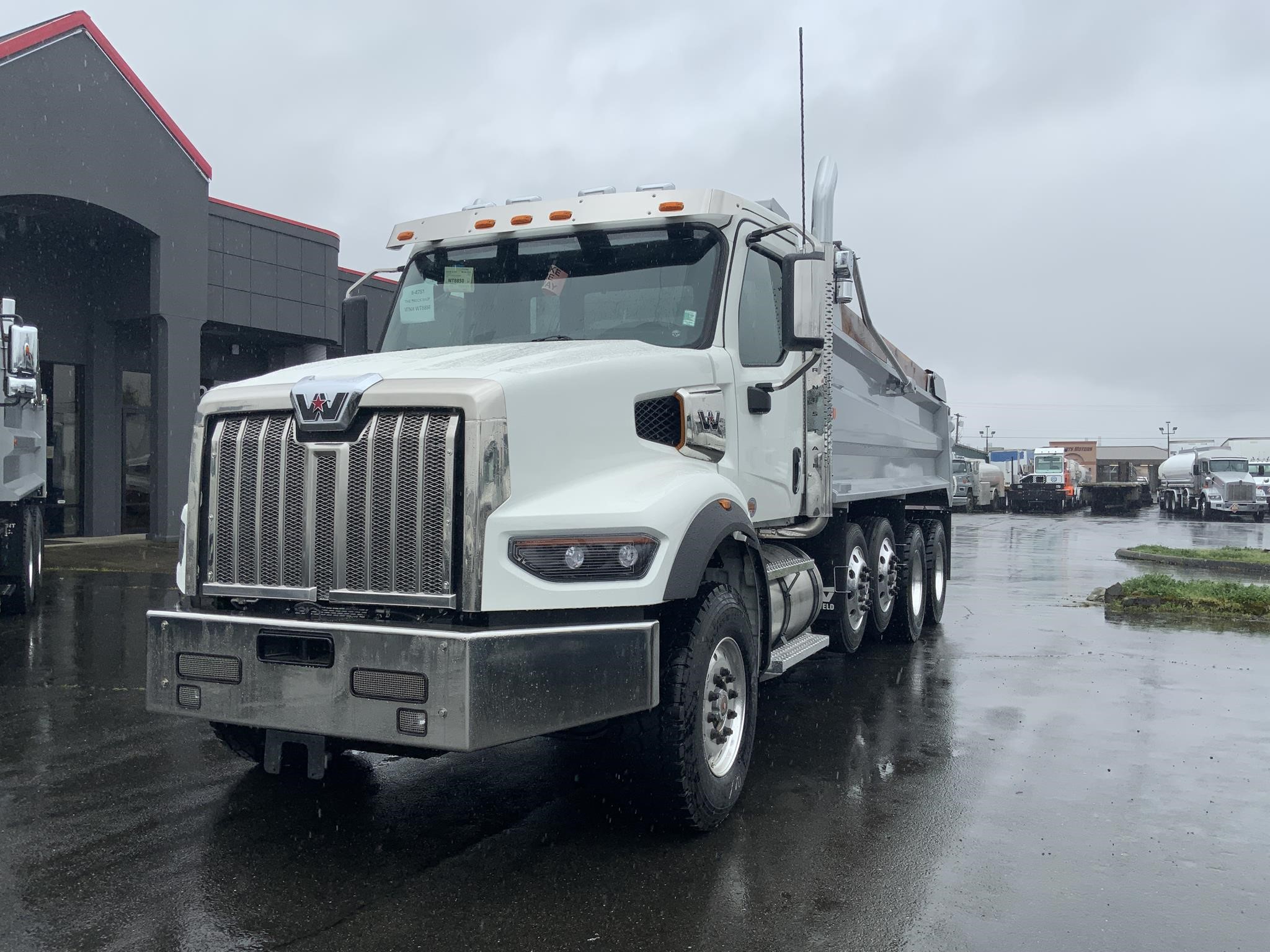 2026 WESTERN STAR 49X - image 1 of 6