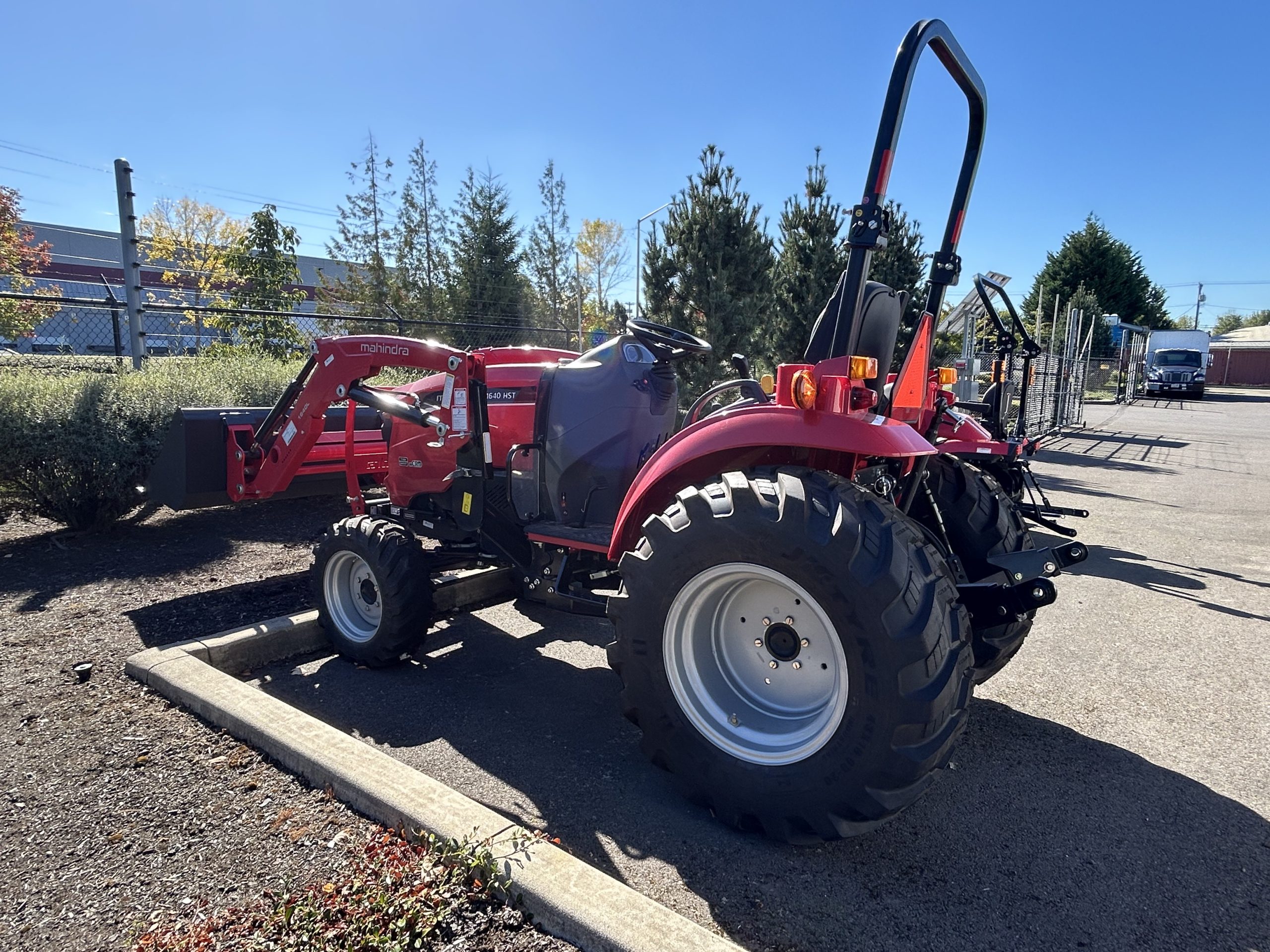 Mahindra 1640 Compact Tractor – 38.7 HP Diesel Utility Tractor with HST or Shuttle, 4WD, Loader & 3-Point Hitch - image 4 of 6