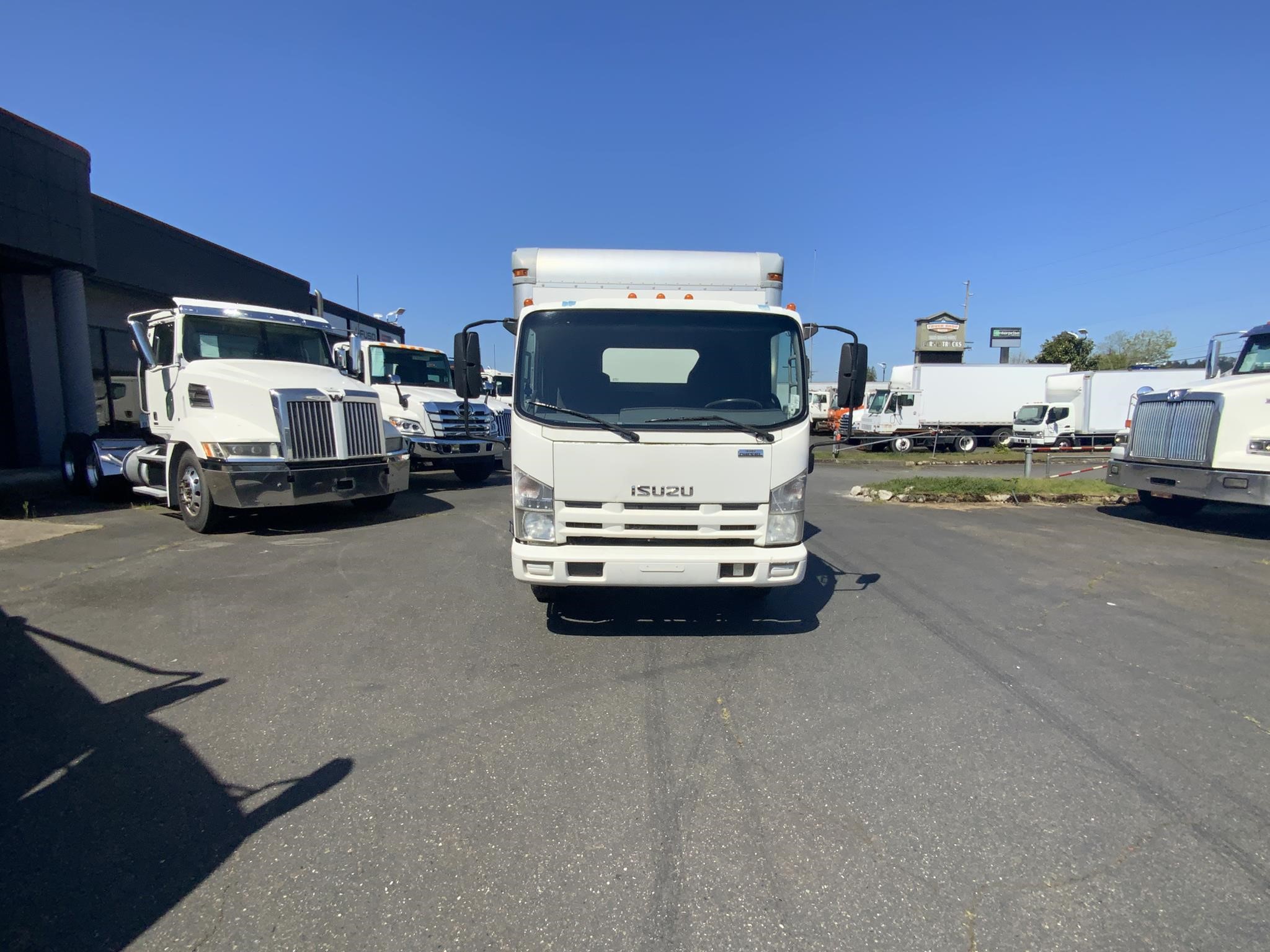 2011 ISUZU NPR - image 2 of 6